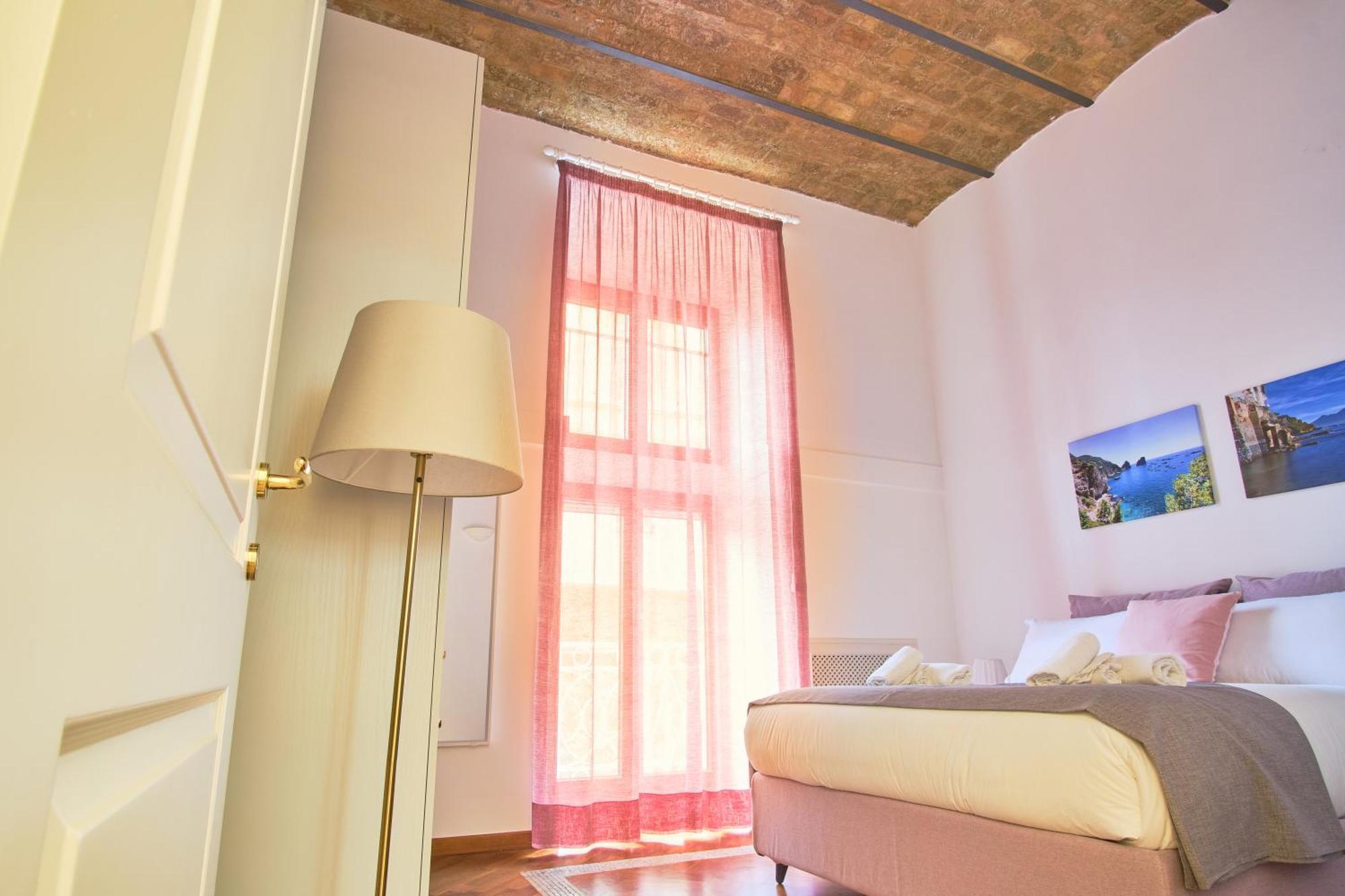 Pink Star Napoli Luxury Apartment מראה חיצוני תמונה
