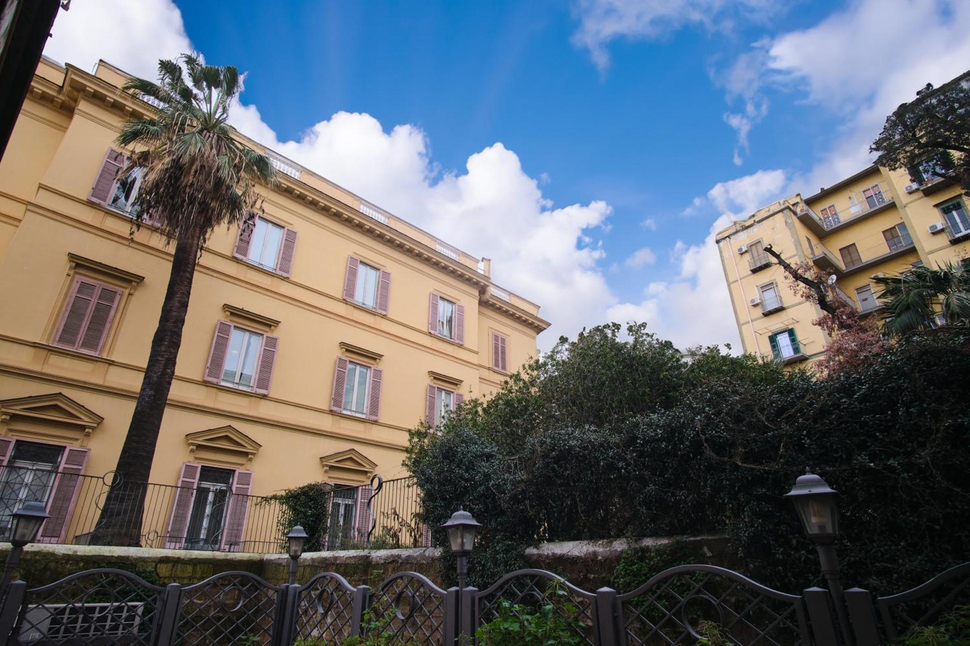 Pink Star Napoli Luxury Apartment מראה חיצוני תמונה